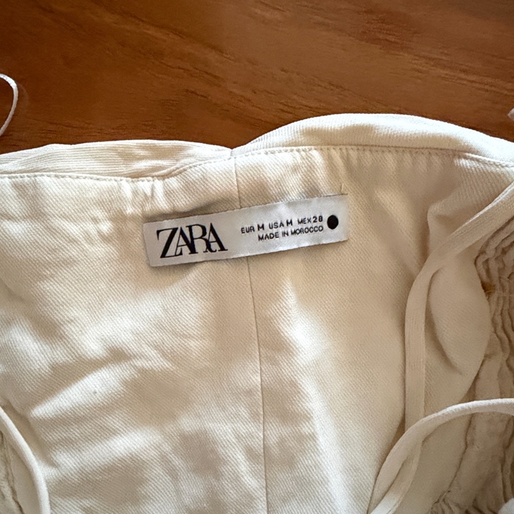 Zara Cream Ruched Bustier Halter Top, Medium - Picture 3 of 8